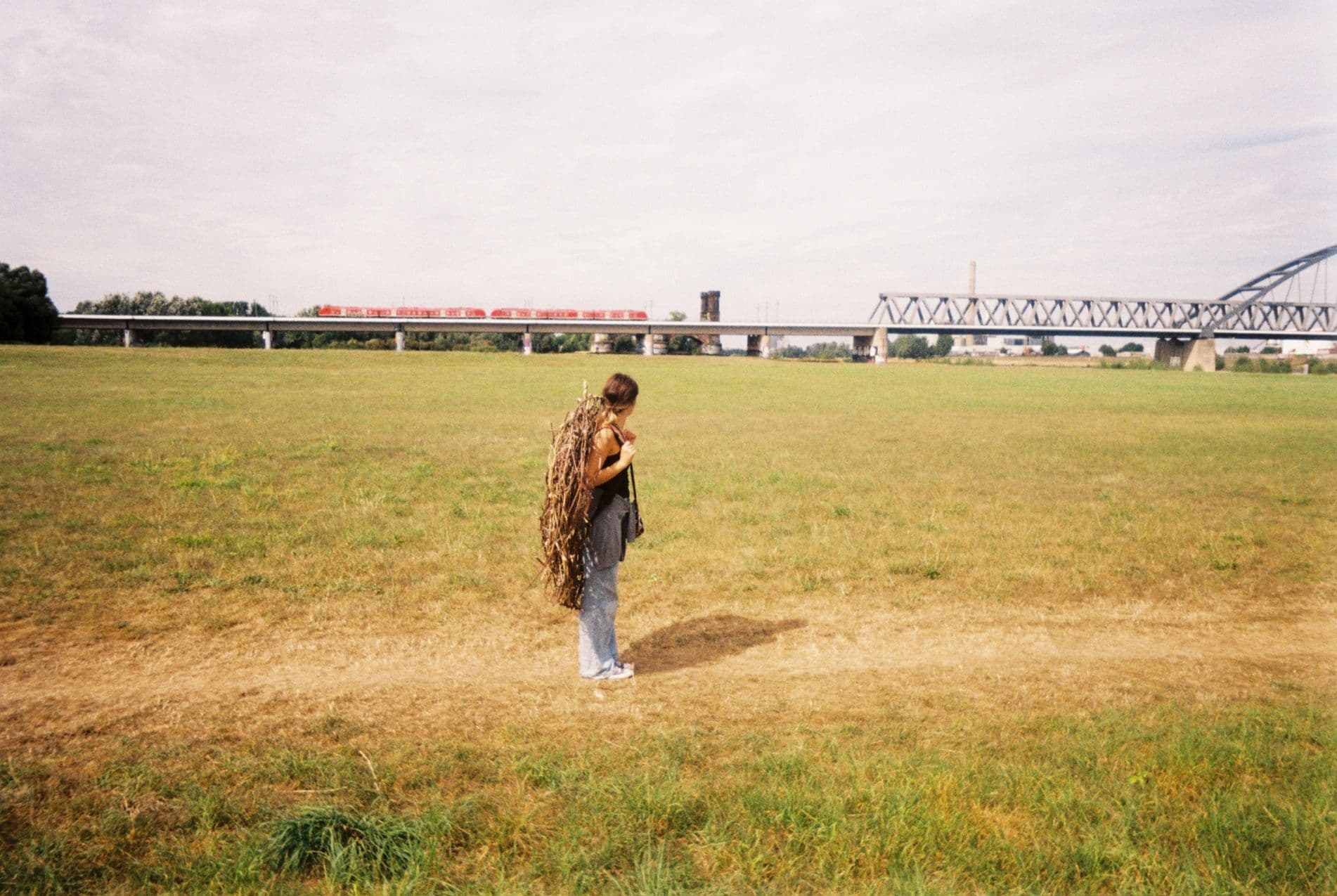 Nest, Photo documentation from performance “Nest”Analog photosmade by Anna Lunghini (6)